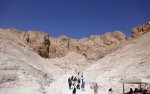 Au fond de ce vallon, la tombe de Ramsès IX