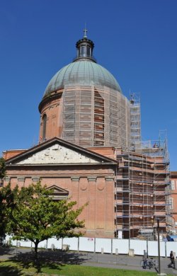 (La chapelle Saint-Joseph de l’hôpital de La Grave, réalisée à partir de 1758)